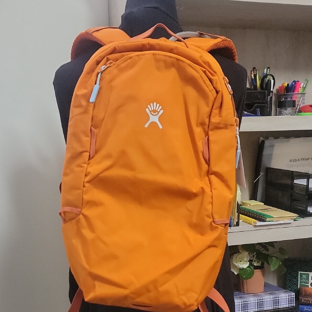 Hydro Flask Orange Hydrapak Daypack Backpack NWT